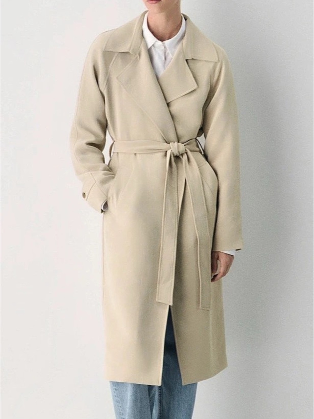 The Splendor Trench Coat - Picture 2 of 3